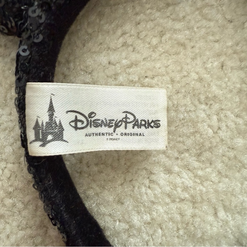 Disney Sequin Minnie Mouse Ears with Red Bow - Picture 3 of 4